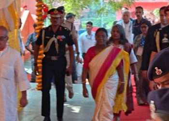 राष्ट्रपति द्रौपदी मुर्मू पिंडदान गया, Vishnupad Mandir Gaya Pitrapaksh, Rashtrapati Murmu Gaya Visit 2025, गया पितृपक्ष पिंडदान तस्वीर