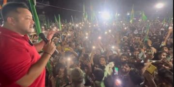 तेजस्वी यादव ने शुरू की ‘बिहार अधिकार यात्रा’.. एक दिन में  पांच रैलियां, CM नीतीश के गढ़ में गरजे