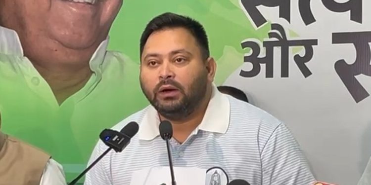 Tejashwi Yadav press meet 1 Polo Road, Nitish Kumar corruption allegations, Bihar ministers accused of corruption, तेजस्वी यादव पत्रकार वार्ता फोटो