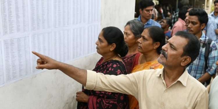 Bihar New Voter List 2025 Data Image, बिहार नई मतदाता सूची 2025, Bihar Election Commission Update Photo, Bihar Voter Demographics 2025, बिहार वोटर संख्या चार्ट, Bihar Voting Population Stats