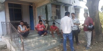 Chhapra News मसूरिया के खेत में युवक का शव मिलने से सनसनी, चाकू से गोदकर की गई हत्या