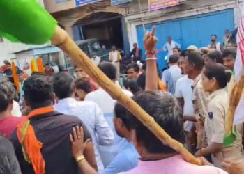 Bihar News जहानाबाद में बिहार बंद के दौरान बवाल, महिला कार्यकर्ता और शिक्षिका में धक्का-मुक्की, पुलिस ने संभाला मोर्चा