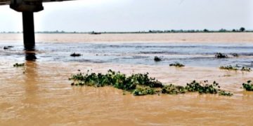 बिहार में चार नदियां उफान पर, बढ़ाई गई तटबंधों की निगरानी