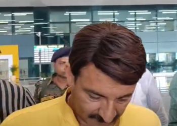 भाजपा सांसद मनोज तिवारी ने कहा- पीएम मोदी की मां को गाली देने वाले को सपोर्ट कर रहे राहुल-तेजस्वी