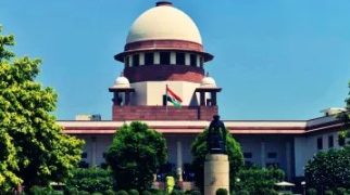 चुनाव से पहले सियासी घमासान, वोटर लिस्ट पर सुप्रीम कोर्ट में आज फिर सुनवाई