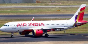 एयर इंडिया के विमान की बर्मिंघम में इमरजेंसी लैंडिंग, अमृतसर से UK जा रही थी विमान