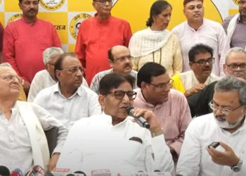 जनसुराज उम्मीदवार सूची जारी प्रेस कॉन्फ्रेंस, उदय सिंह जनसुराज पार्टी घोषणापत्र, प्रशांत किशोर पार्टी नेतृत्व, जनसुराज टिकट वितरण बिहार