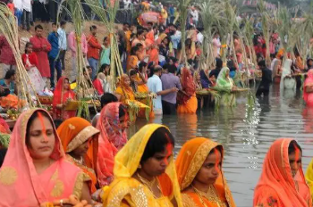 बिहार: छठ महापर्व के दौरान मंदिर बनें सहायता केंद्र – न्यास पर्षद अध्यक्ष की अपील