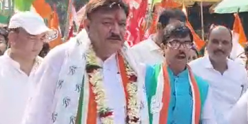 भागलपुर: महागठबंधन के कांग्रेस प्रत्याशी अजीत शर्मा ने दाखिल किया नामांकन, जनसैलाब ने सजाया जोश भरा जुलूस