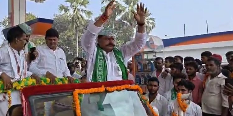Lallu Mukhiya Baadh nomination 2025, RJD Baadh roadshow, बाढ़ विधानसभा लल्लू मुखिया नामांकन, RJD Bihar election Baadh