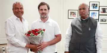 Rahul Gandhi and Mallikarjun Kharge in Congress CEC meeting for Bihar Election 2025 Congress to announce candidate list for Bihar Assembly Election 2025 Mahagathbandhan seat sharing tension ahead of Bihar polls