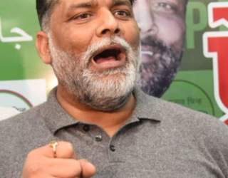 पप्पू यादव ने किया आचार संहिता का उल्लंघन, वैशाली में बांटे पैसे