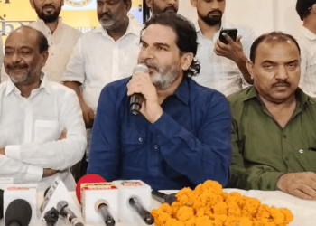 बिहार चुनाव 2025: महागठबंधन के सीट शेयरिंग विवाद पर प्रशांत किशोर का तीखा प्रहार