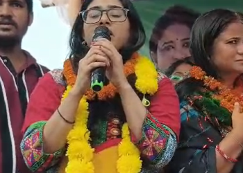 सीतामढ़ी के परिहार विधानसभा क्षेत्र में राजद नेत्री ऋतु जायसवाल की जनसभा में हाई वोल्टेज ड्रामा,  समर्थकों ने की नारेबाजी