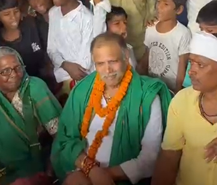 मोकामा चुनावी घमासान: अनंत सिंह के बाद सूरजभान सिंह मैदान में, वीणा देवी की अलग टीम ने बढ़ाई टेंशन