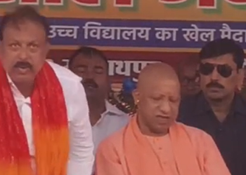 बिहार चुनाव 2025: सिवान के रघुनाथपुर में योगी आदित्यनाथ की जनसभा, ‘जंगल राज’ पर जोरदार हमला, RJD प्रत्याशी पर निशाना