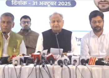 Ashok Gehlot attacking NDA in Bihar press conference” “अशोक गहलोत प्रेस कॉन्फ्रेंस पटना” “NDA manifesto controversy Bihar” “नीतीश कुमार पर अशोक गहलोत का बयान”