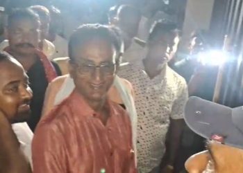 राबड़ी आवास में बाहुबली नेता की ‘नो एंट्री’.. टिकट की चाह में पहुंचे अशोक महतो को लौटना पड़ा खाली हाथ