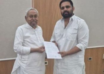 महाबली सिंह काराकाट, पवन सिंह बिहार चुनाव, नीतीश कुमार जदयू उम्मीदवार, बिहार विधानसभा चुनाव 2025