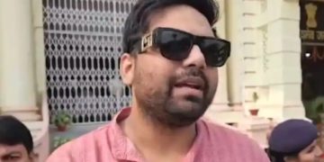 चेतन आनंद विधानसभा से इस्तीफा देते हुए नीतीश कुमार और चेतन आनंद मुलाकात की तस्वीर शिवहर विधानसभा क्षेत्र में चेतन आनंद का जनसंपर्क बिहार चुनाव 2025 के लिए जेडीयू उम्मीदवारों की सूची