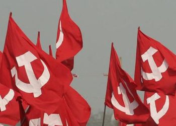 बिहार में माकपा की प्रेस कॉन्फ्रेंस विभूतिपुर विधायक अजय कुमार का नामांकन माले के नेताओं की बैठक महागठबंधन में सीट बंटवारे को लेकर खींचतान