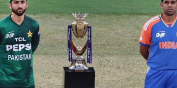 एशिया कप ट्रॉफी विवाद: बीसीसीआई ने एसीसी चीफ मोहसिन नकवी को दी चेतावनी, ट्रॉफी लौटाई नहीं तो आईसीसी में उठाएंगे मुद्दा