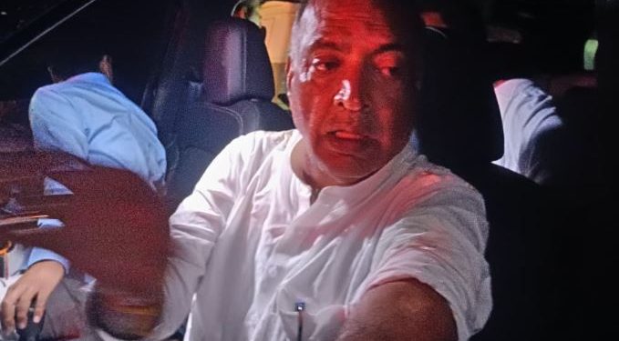 Dr Anil Kumar HAM candidate attack Tekari, टेकारी में हम प्रत्याशी पर हमला, Bihar election violence image, गया में चुनावी हिंसा, police deployed Tekari Bihar