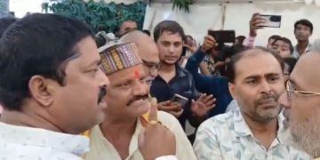 जन सुराज पार्टी विवाद की तस्वीर, Prashant Kishor Jan Suraj Ticket List, Bihar election 2025 Jan Suraj news, जन सुराज ऑफिस पटना हंगामा