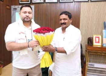 नीतीश कुमार को झटका.. बिहार सरकार में मंत्री रहे कद्दावर नेता RJD में शामिल