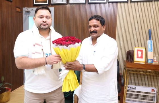 नीतीश कुमार को झटका.. बिहार सरकार में मंत्री रहे कद्दावर नेता RJD में शामिल