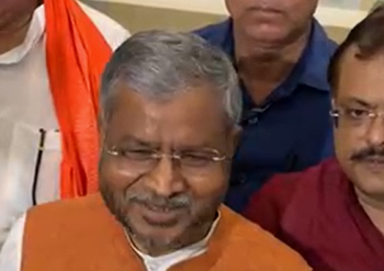 बाबूलाल मरांडी का राहुल गांधी पर तीखा प्रहार: ‘राहुल को कोई काम ही नहीं, बस बिहार में मोदी पर डांस का तंज कसते घूम रहे हैं’