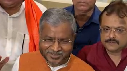 बाबूलाल मरांडी का राहुल गांधी पर तीखा प्रहार: ‘राहुल को कोई काम ही नहीं, बस बिहार में मोदी पर डांस का तंज कसते घूम रहे हैं’