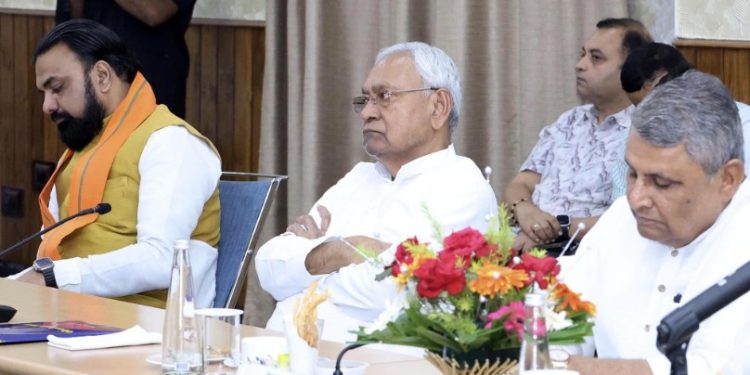 Bihar election 2025 news, Modi sarkar DA bonus, Nitish Kumar cabinet meeting photo, Mahngai bhatta hike 2025, Bihar politics latest updates