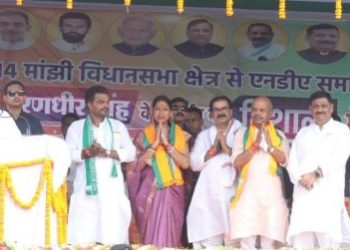 छपरा चुनावी जनसभा में नीतीश कुमार, मांझी JDU उम्मीदवार रणधीर सिंह, बिहार विकास एजेंडा, मुख्यमंत्री नीतीश कुमार रोड और बिजली परियोजना, Chhapra Bihar election rally