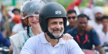 Priyanka Gandhi Bihar Rally Image, Tejashwi Yadav Campaign Photo, Rahul Gandhi Bihar Election Photo, Mahagathbandhan Bihar Campaign Image, Congress Bihar Election Strategy Picture