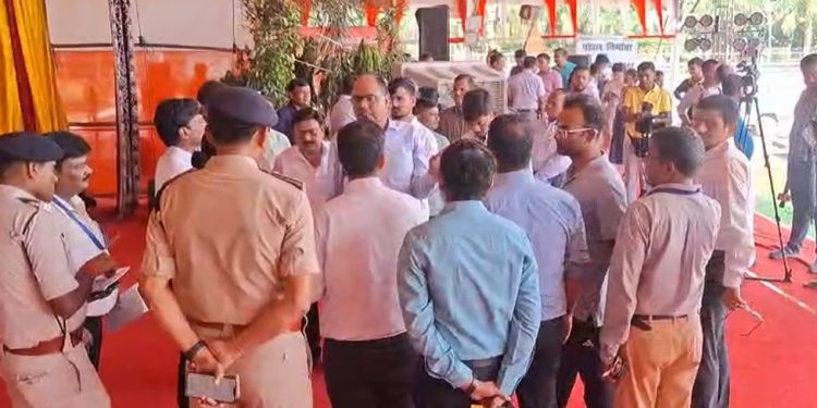 पटना गांधी मैदान रावण दहन तैयारी, पटना ट्रैफिक डायवर्जन मैप, रावण दहन कार्यक्रम की सुरक्षा व्यवस्था, प्रमंडलीय आयुक्त स्थल निरीक्षण, पटना दशहरा कमिटी ट्रस्ट