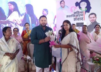Ritu Jaiswal RJD Bihar election 2025, RJD ticket controversy Bihar, RJD rebellion Ritu Jaiswal, Parihar seat RJD dispute, Ritu Jaiswal independent candidate news