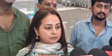 Rohini Acharya Bihar election speech, रोहिणी आचार्य का बयान, Rohini Acharya on BJP, Bihar election campaign image, Lalu Yadav daughter political speech