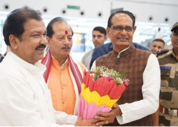 Bihar me Baras Raha Hai Vikas Shivraj Singh Chauhan Modi Nitish Bihar Development Model Makhana Festival in Bihar 2025 Shivraj Singh Chauhan Speech in Patna Bihar Election 2025 NDA Campaign