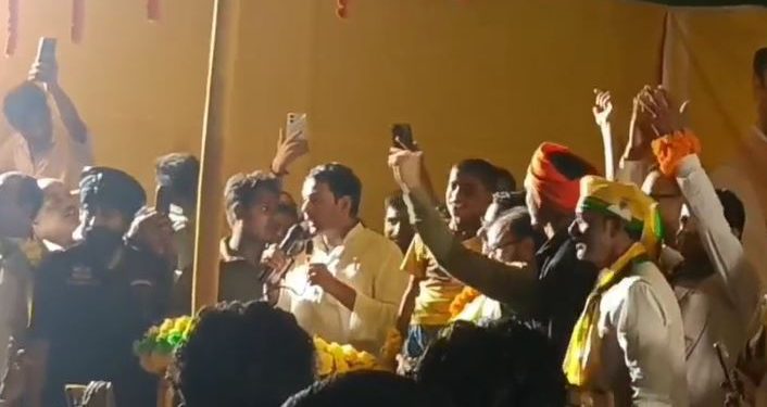 Tej Pratap Yadav Mahnar Attack, तेज प्रताप यादव पर हमला, RJD supporters protest in Mahnar, Bihar election violence, JJD candidate Jay Singh Rathore