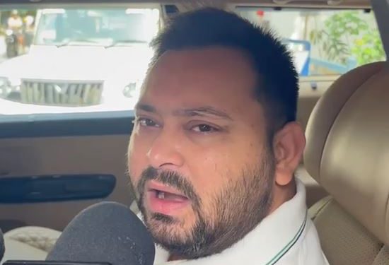 Tejashwi Yadav Attack on Nitish Kumar तेजस्वी यादव का नीतीश कुमार पर तीखा हमला Bihar Politics Tejashwi vs Nitish Nitish Kumar Health Controversy Bihar Mahagathbandhan Meeting Update