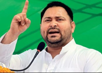 Tejashwi Yadav Bihar speech 2025, Bihar election 2025 rally, Mahagathbandhan campaign Bihar, तेजस्वी यादव परिवर्तन का ऐलान, बिहार में बदलाव की लहर