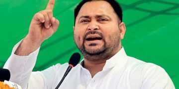 Tejashwi Yadav Bihar speech 2025, Bihar election 2025 rally, Mahagathbandhan campaign Bihar, तेजस्वी यादव परिवर्तन का ऐलान, बिहार में बदलाव की लहर