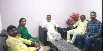 Upendra Kushwaha NDA support Bihar election 2025, उपेंद्र कुशवाहा NDA प्रचार बिहार चुनाव, Upendra Kushwaha with NDA leaders photo