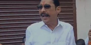 बाहुबली अनंत सिंह का नामांकन, मां ब्राह्मणी का आशीर्वाद लेकर निकले रोड शो के लिए