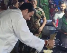 तेज प्रताप यादव का अनोखा अंदाज,  रोड किनारे बनाई जलेबी और स्वाद भी चखा