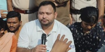  तेजस्वी यादव ने छात्रों से की मुलाकात, सरकार बनते ही खत्म होगा बहाली में देरी