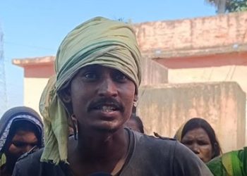 विकास के वादे अधूरे, दरभंगा के लोगों ने सरकार के खिलाफ किया  विरोध प्रदर्शन