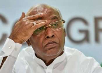 Mallikarjun Kharge Hospital Latest News, मल्लिकार्जुन खरगे अस्पताल में भर्ती, Congress President Health Update October 2025, Kharge Health Condition Stable at Bangalore Hospital