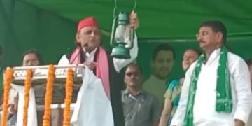 Akhilesh Yadav Nawada Rally Image, अखिलेश यादव बिहार रैली फोटो, Akhilesh Yadav Speech Bihar Election 2025, Mahagathbandhan Rally Nawada